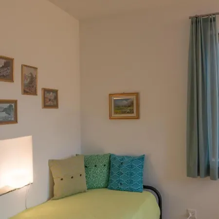 Chesa Clos By Interhome